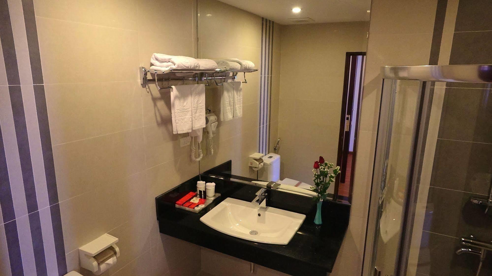 Golden Halong Hotel Nan Giang Buitenkant foto